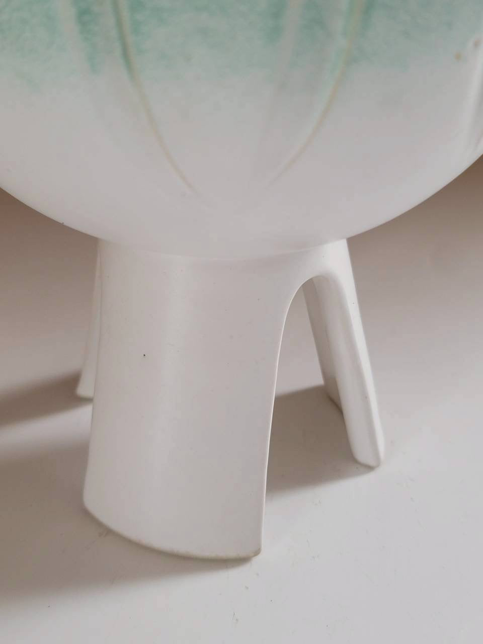 White Pedestal Tripod