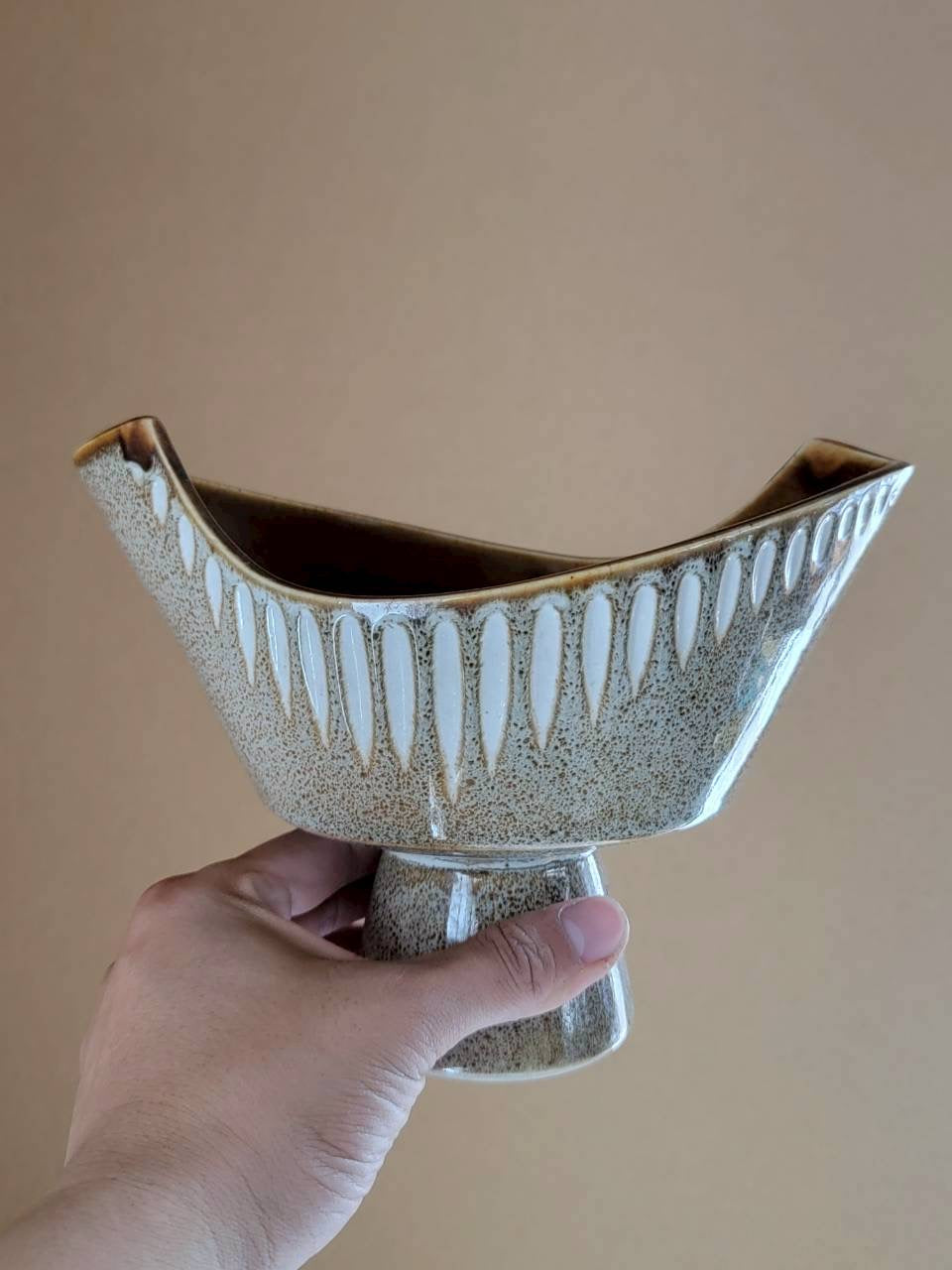 Olive Pedestal