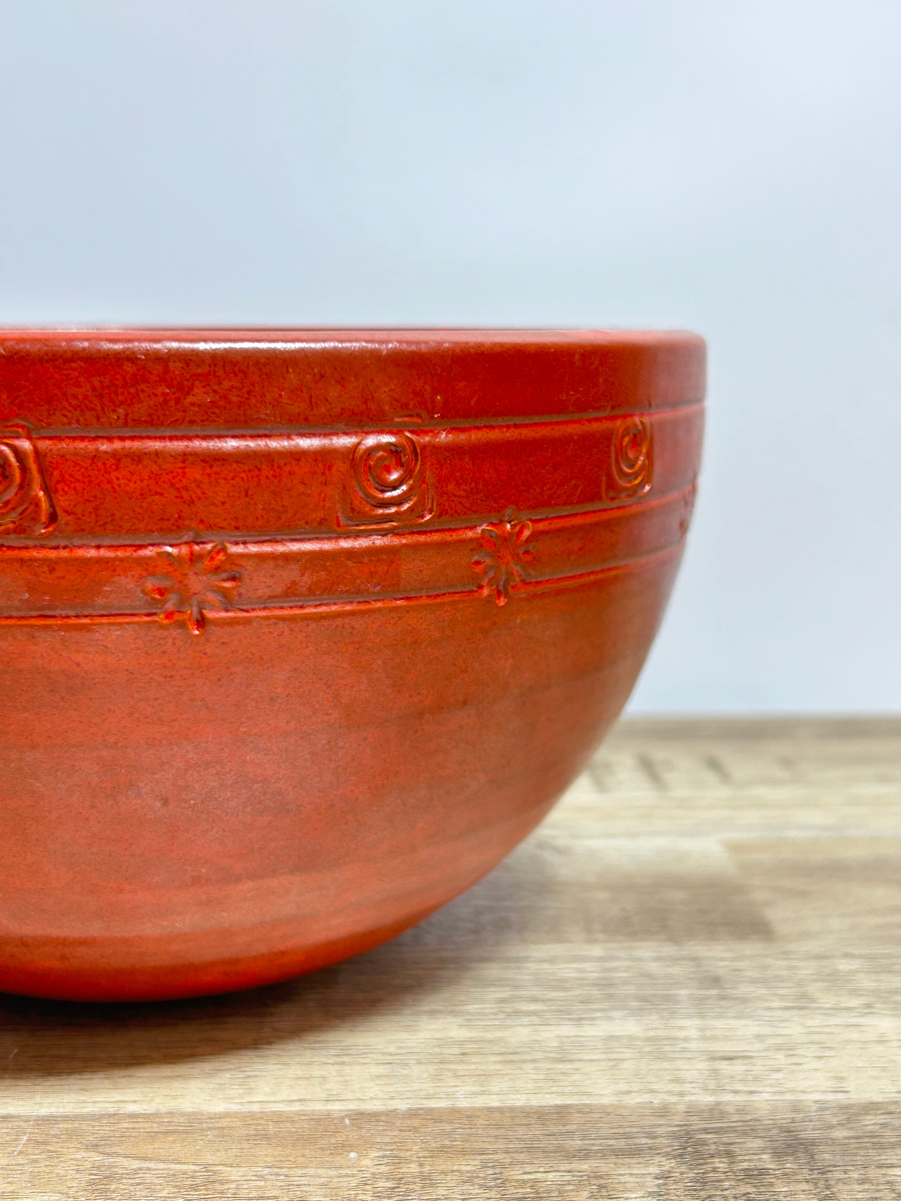 Red Round