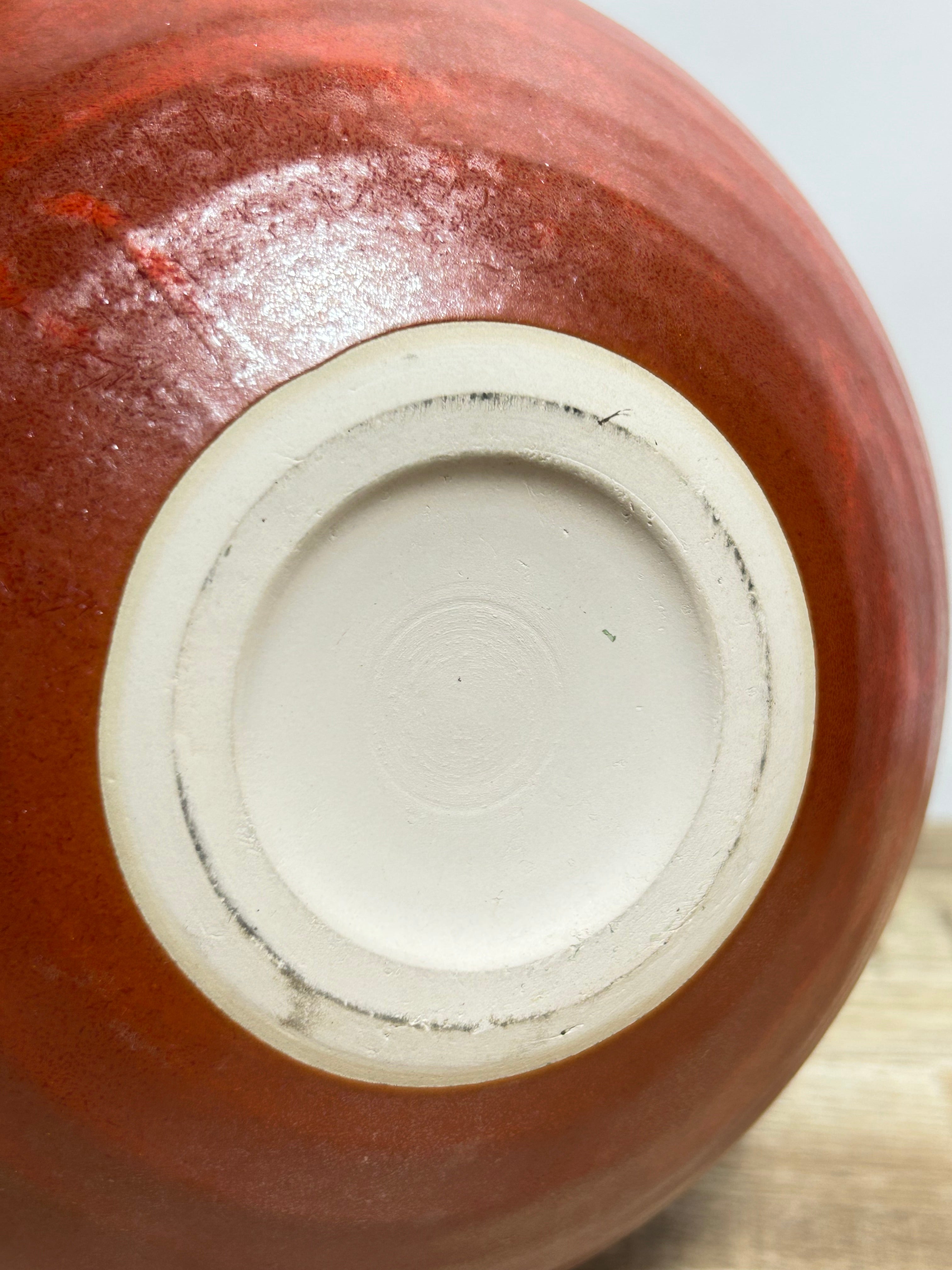 Red Round